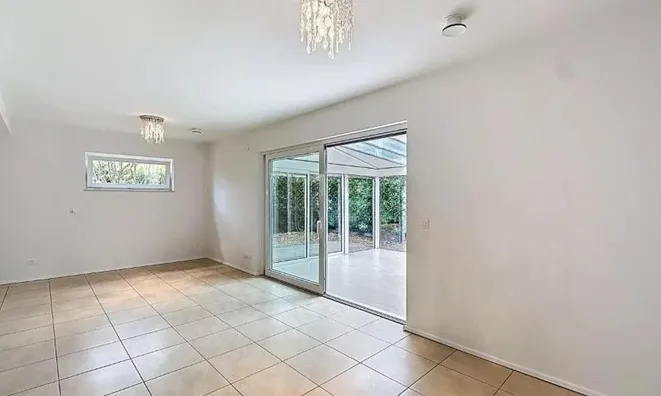 Недвижимость Single house 5.5 rooms: 3