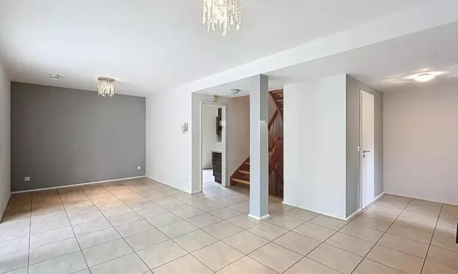 Недвижимость Single house 5.5 rooms: 8
