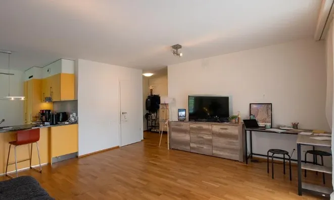 Недвижимость Apartment 3 rooms: 4