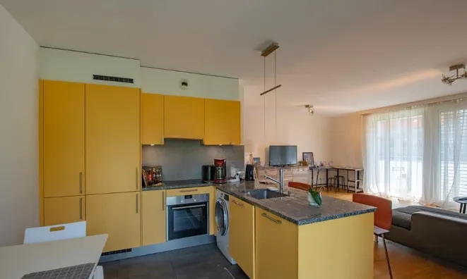 Недвижимость Apartment 3 rooms: 6