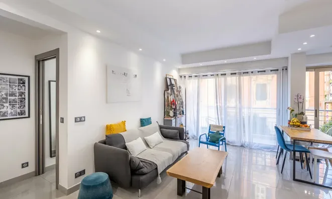 Недвижимость Apartment Monaco, Port: 1