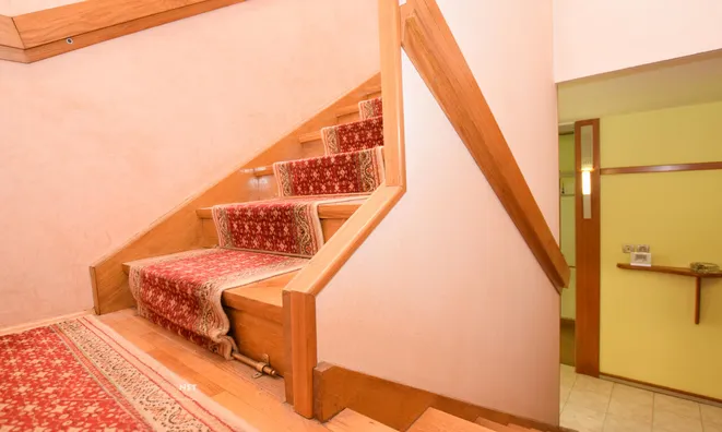 Недвижимость House with a terrace in the Rouge Valley.: 8