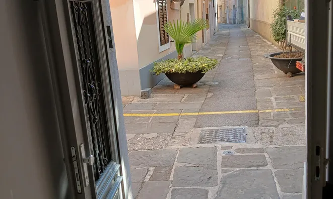 Недвижимость Three-room apartment in Izola: 10