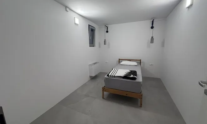 Недвижимость Three-room apartment in Izola: 13