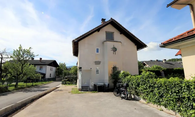 Недвижимость Дом, Блед.: 1