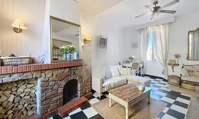 Недвижимость Villa Petit Juas: 2