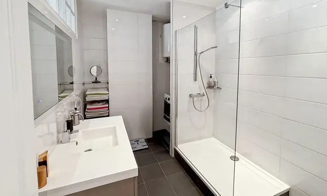 Недвижимость Property: Residence  
Location: Cannes, Centre-ville  

Residence Cannes Centre: 4