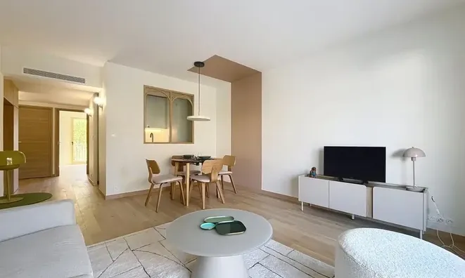 Недвижимость Villa Pointe Croisette: 2