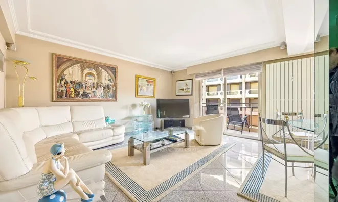 Недвижимость Villa Croix des Gardes: 2