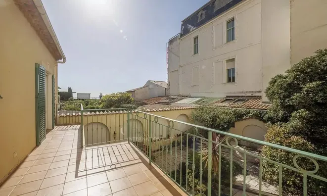 Недвижимость House Pointe Croisette: 2