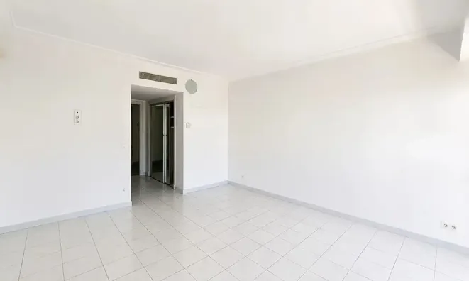 Недвижимость Villa Croix des Gardes: 8