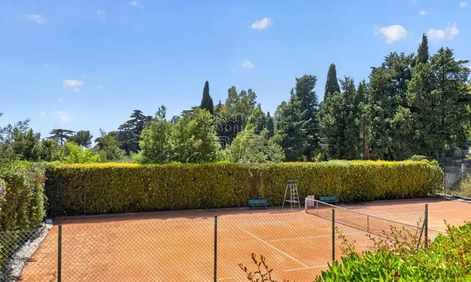 Недвижимость Villa Croix des Gardes: 15