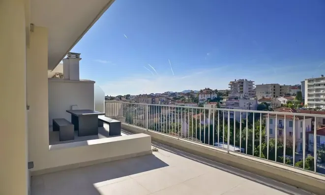 Недвижимость Villa Croix des Gardes: 9