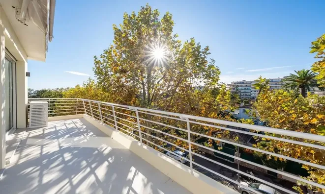 Недвижимость Villa Pointe Croisette: 2