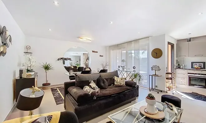 Недвижимость Villa République Cannes: 1