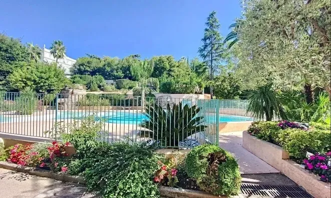 Недвижимость Villa République Cannes: 2