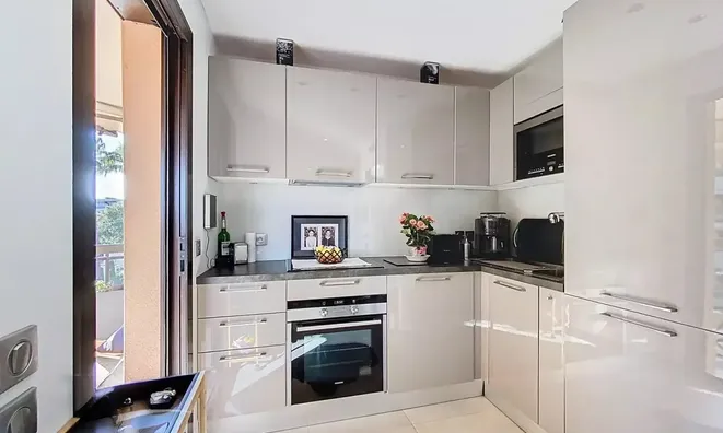 Недвижимость Villa République Cannes: 4