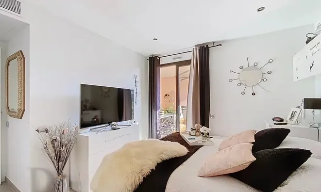 Недвижимость Villa République Cannes: 5