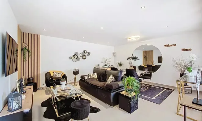 Недвижимость Villa République Cannes: 8