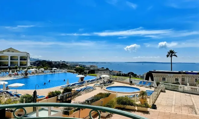 Недвижимость Villa Cannes Petit Juas: 1