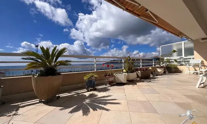 Недвижимость Villa La Bocca: 1