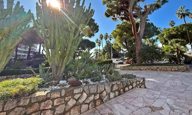 Недвижимость Villa Pointe Croisette: 2