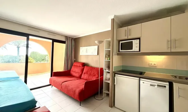 Недвижимость Property Type Cannes La Bocca: 4