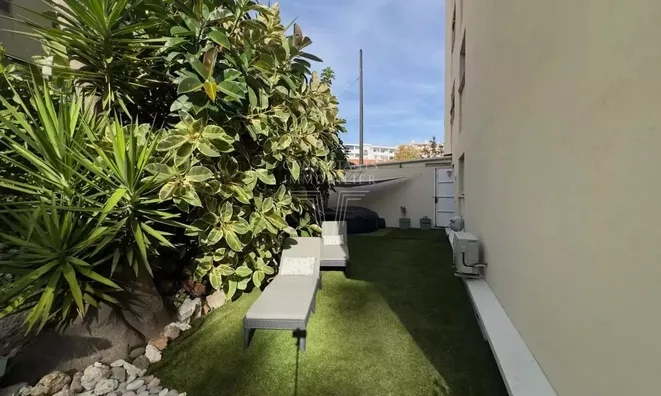 Недвижимость Villa Californie: 11