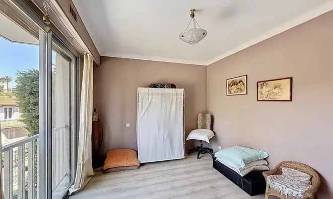 Недвижимость Villa Petit Juas: 9