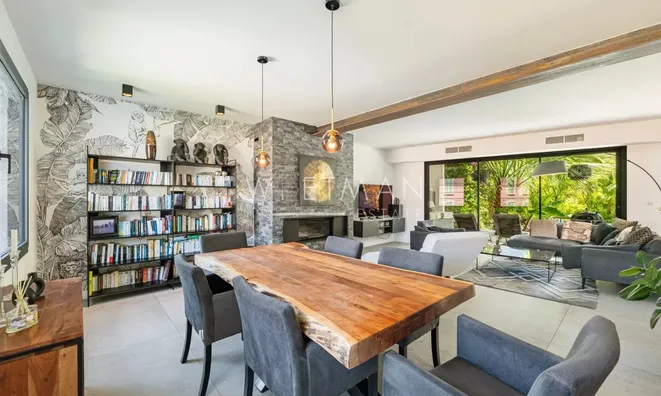 Недвижимость Villa Petit Juas: 10