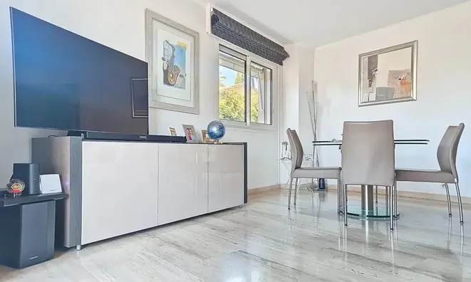 Недвижимость Villa Californie: 8
