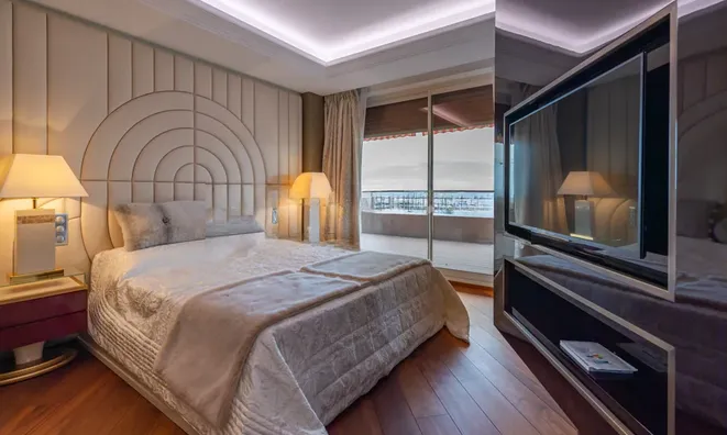 Недвижимость Apartment Monaco, Port: 15