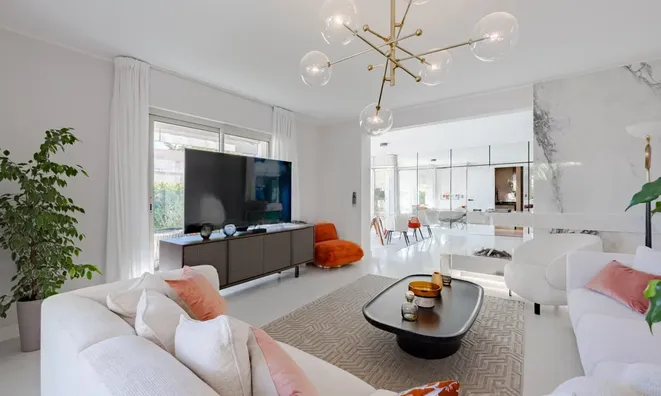 Недвижимость Apartment Monaco, La Rousse: 2