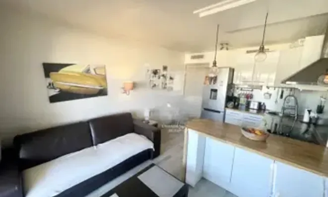 Недвижимость Apartment La Bocca: 3