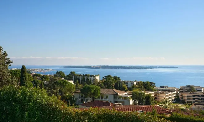 Недвижимость Maison Cannes Croix Gardes: 3