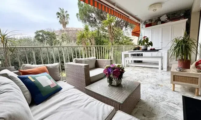 Недвижимость Apartment République Cannes: 1