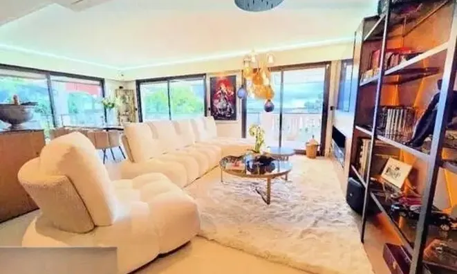 Недвижимость Villa Croix des Gardes: 1