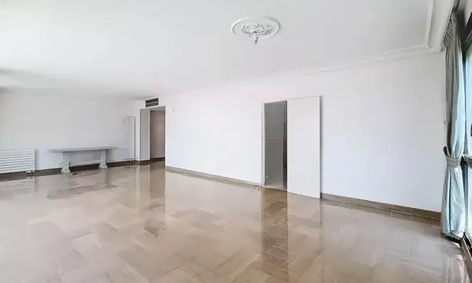 Недвижимость Villa Croix des Gardes: 7