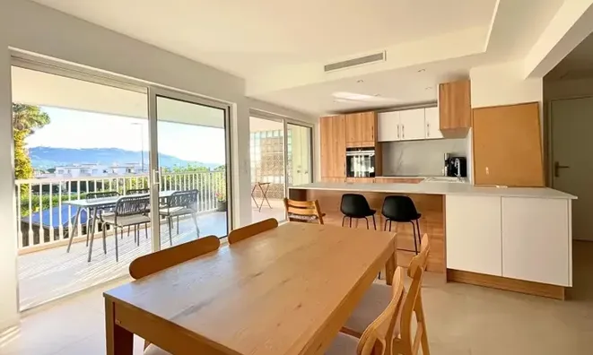 Недвижимость Villa Cannes Petit Juas: 1