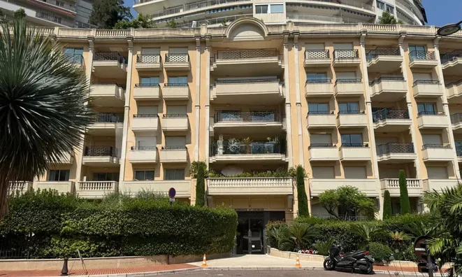 Недвижимость Apartment Monaco, La Rousse Saint Roman: 1