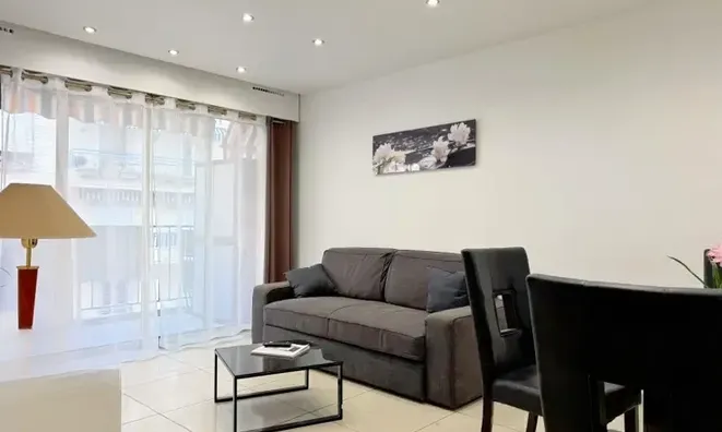 Недвижимость House Pointe Croisette: 1