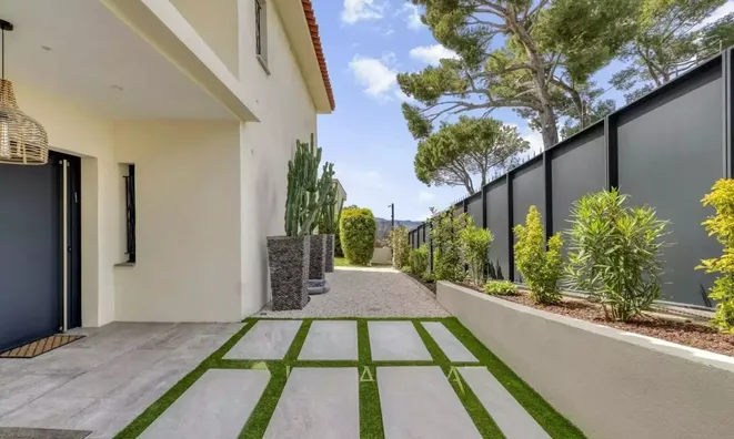 Недвижимость Property Cannes: 16