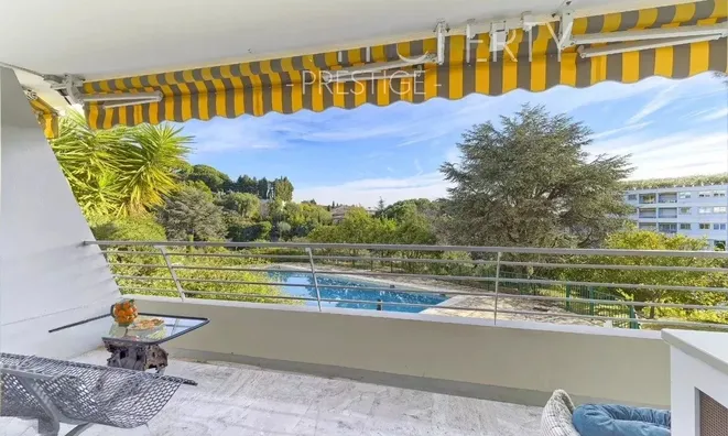 Недвижимость Villa Croix des Gardes: 1