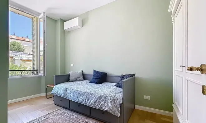 Недвижимость Villa Petit Juas: 8