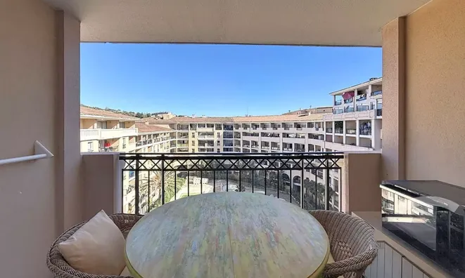 Недвижимость Villa La Bocca: 3