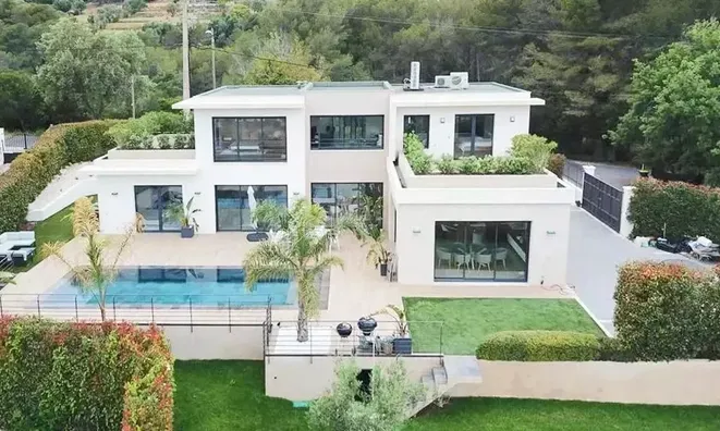 Недвижимость Villa Croix des Gardes: 1