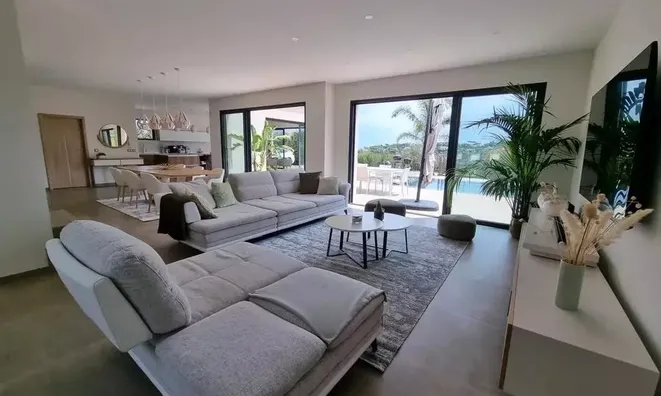 Недвижимость Villa Croix des Gardes: 9