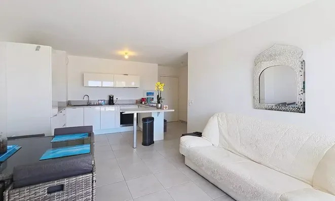 Недвижимость Apartment La Bocca: 2