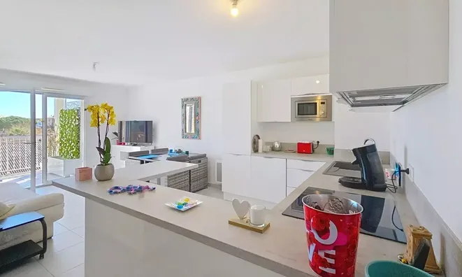 Недвижимость Apartment La Bocca: 3