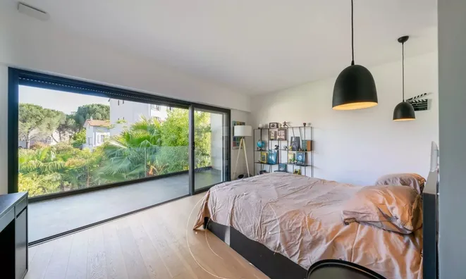 Недвижимость Villa Petit Juas: 10